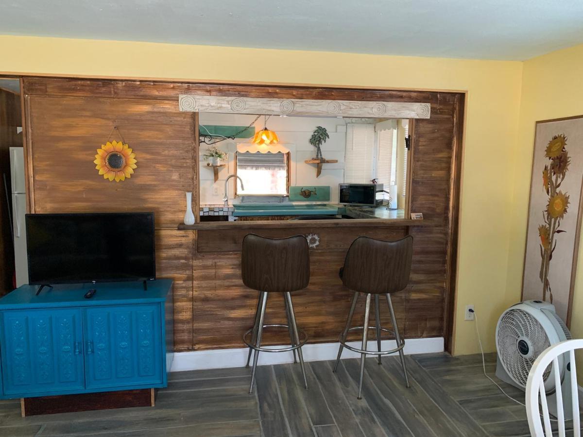 Nature Coast Inn & Cottages Inglis Экстерьер фото