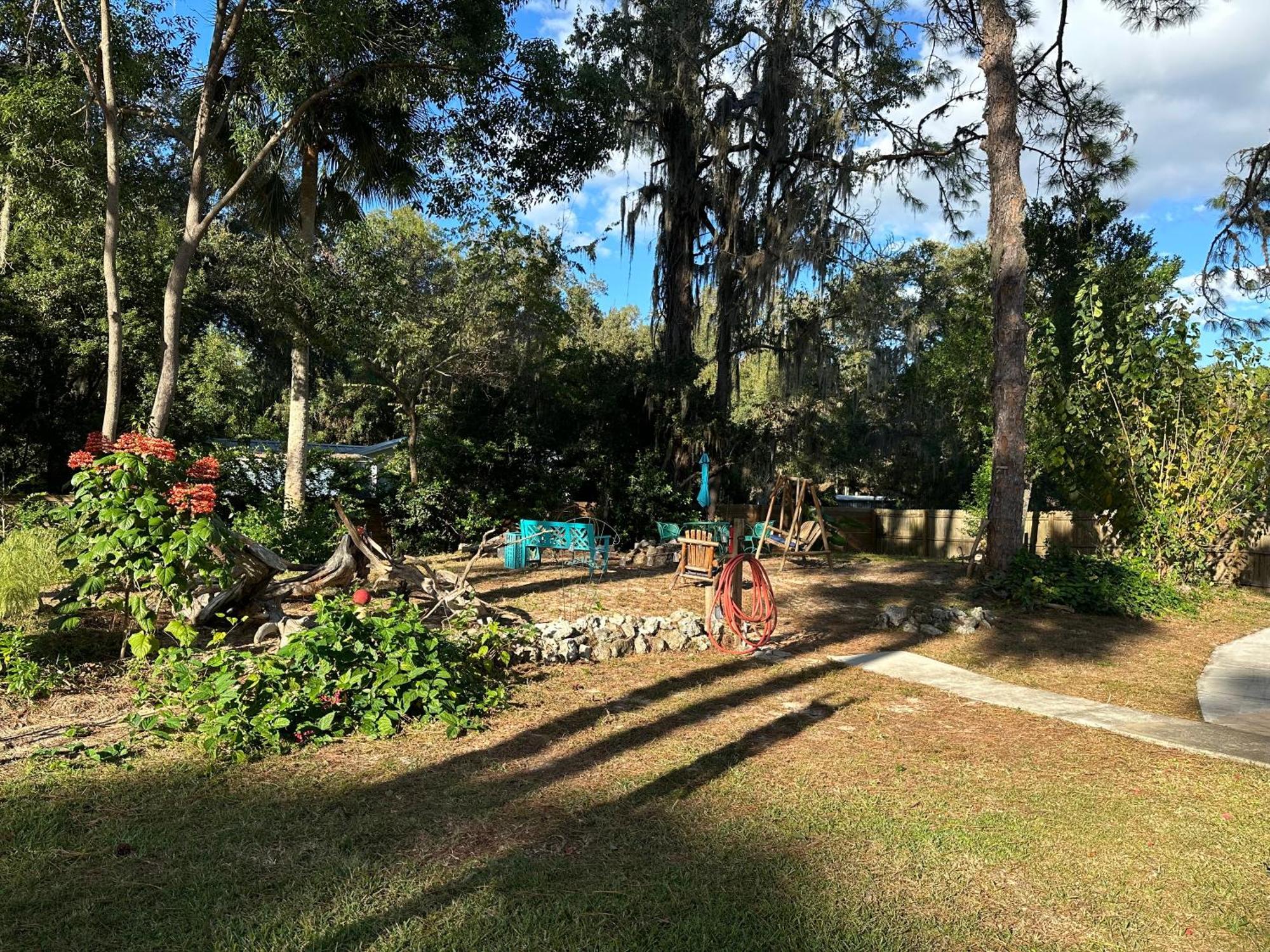 Nature Coast Inn & Cottages Inglis Экстерьер фото