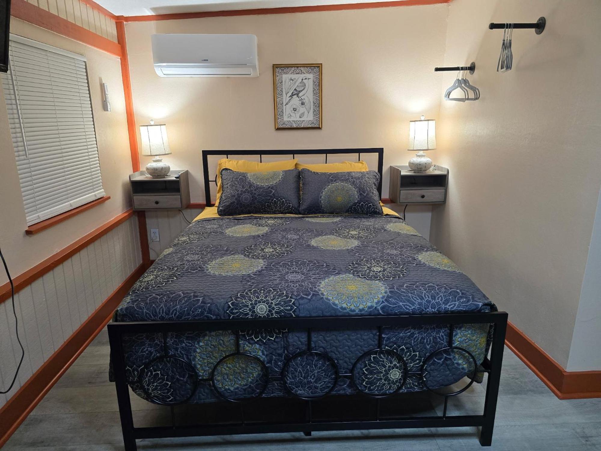 Nature Coast Inn & Cottages Inglis Экстерьер фото