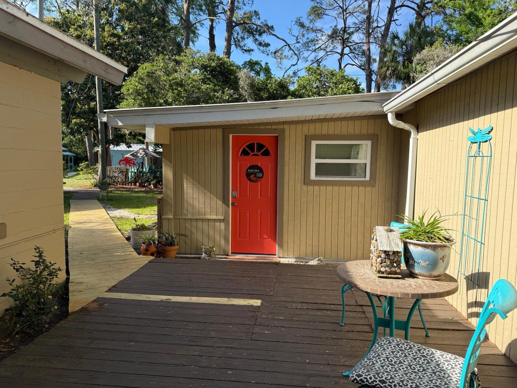 Nature Coast Inn & Cottages Inglis Экстерьер фото